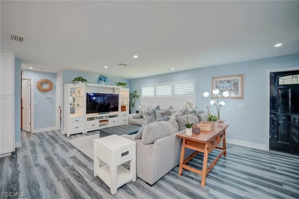 1089 N Town And River Drive Fort Myers FL 33919