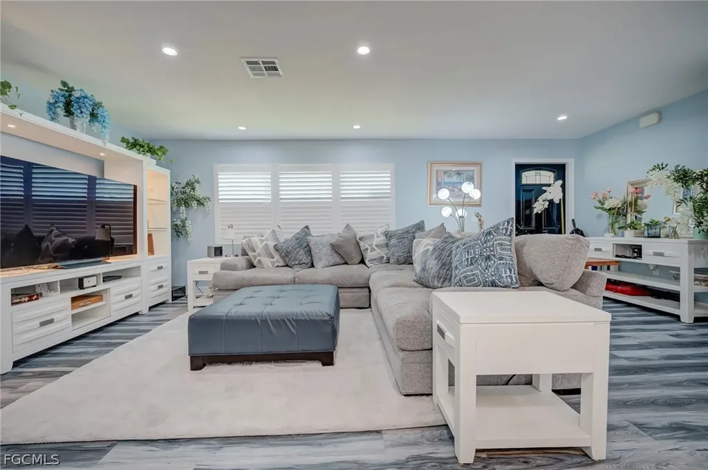 1089 N Town And River Drive Fort Myers FL 33919