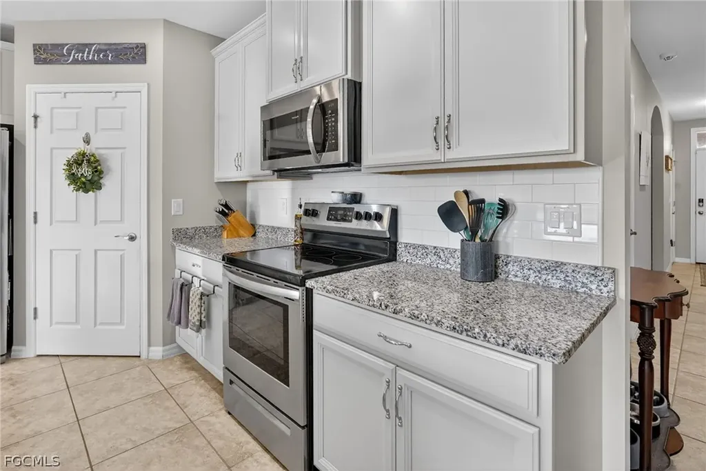 3223 Birchin Lane Fort Myers FL 33916