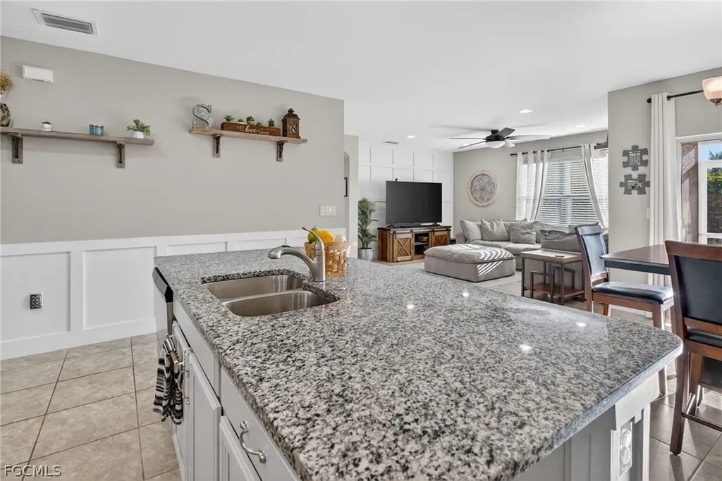 3223 Birchin Lane Fort Myers FL 33916