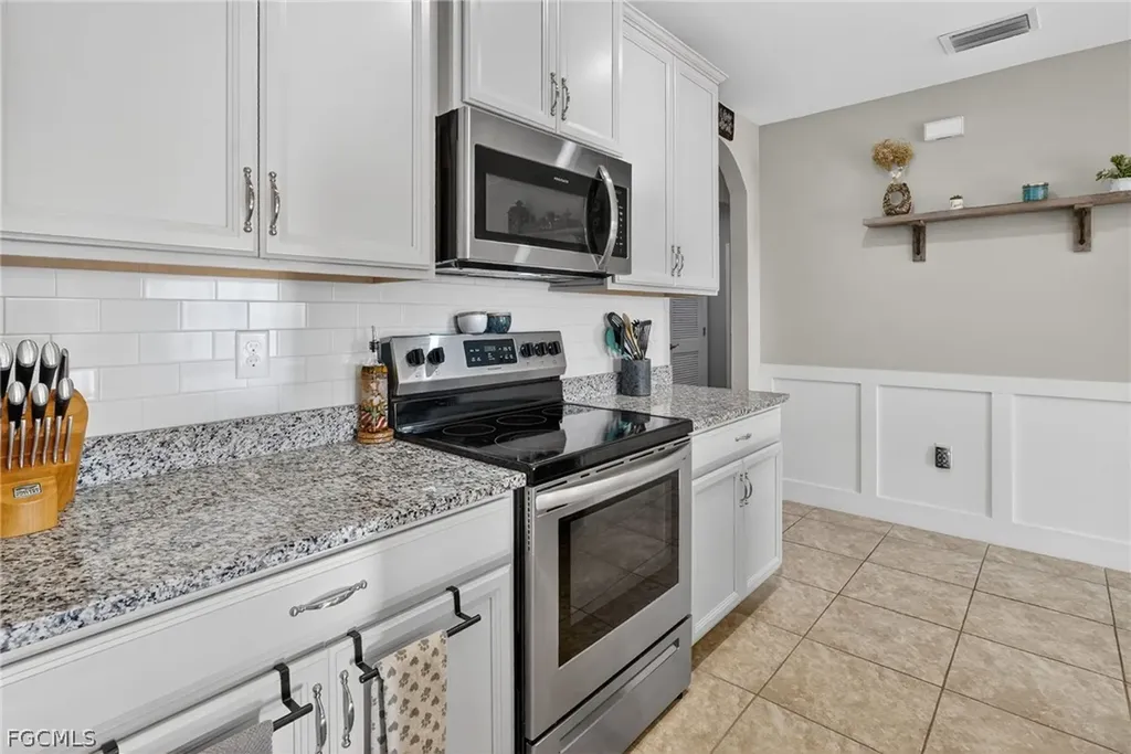 3223 Birchin Lane Fort Myers FL 33916