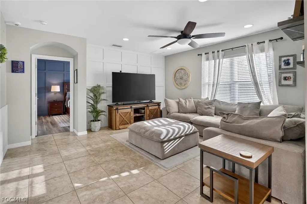 3223 Birchin Lane Fort Myers FL 33916