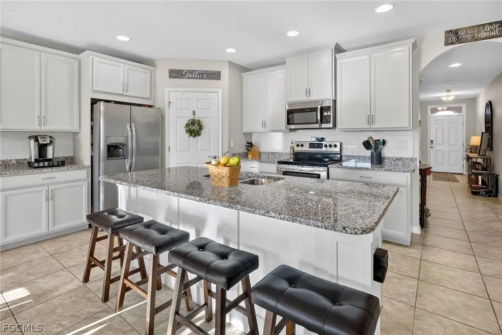 3223 Birchin Lane Fort Myers FL 33916