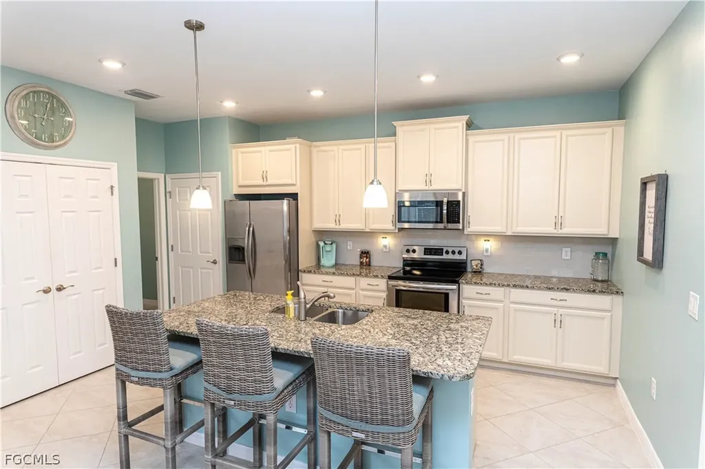 4431 Dutchess Park Road Fort Myers FL 33916