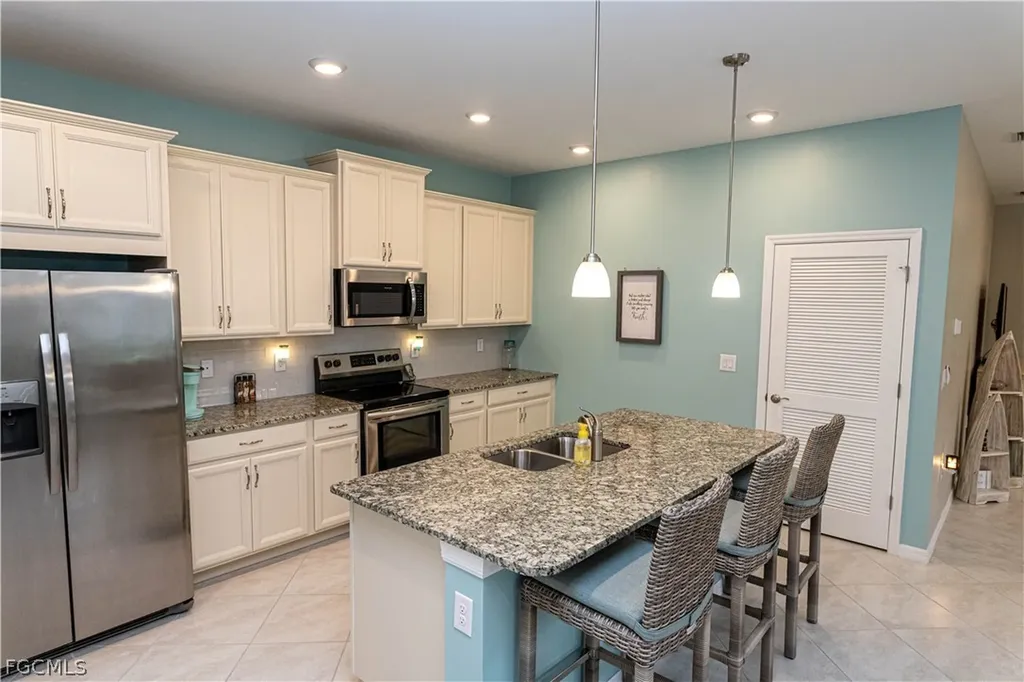 4431 Dutchess Park Road Fort Myers FL 33916