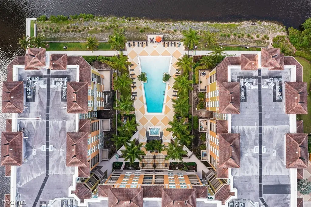 2825 Palm Beach Boulevard Fort Myers FL 33916