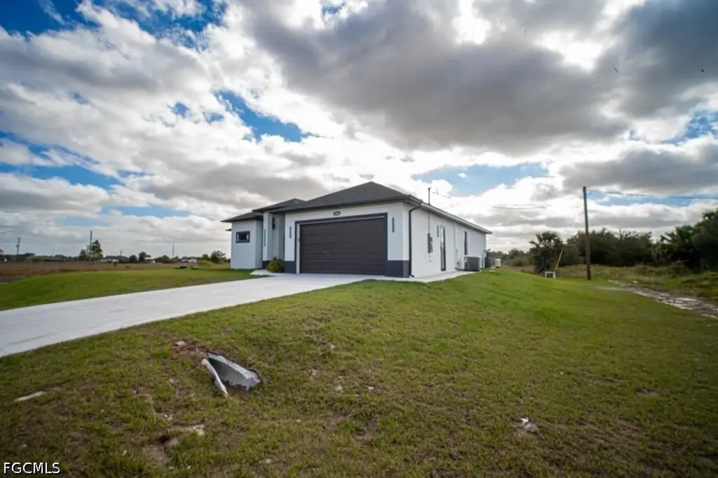 3806 E 18th Street Lehigh Acres FL 33972