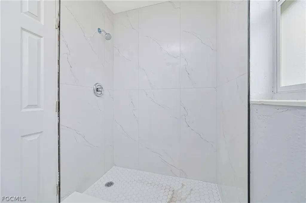 802 Taylor Lane Lehigh Acres FL 33936