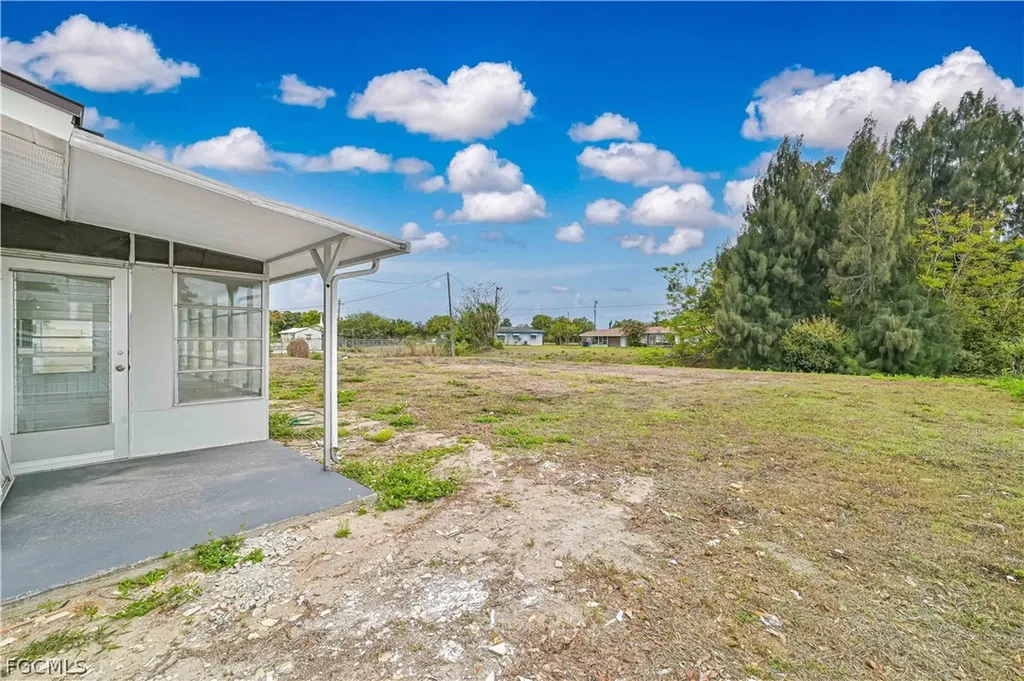 802 Taylor Lane Lehigh Acres FL 33936