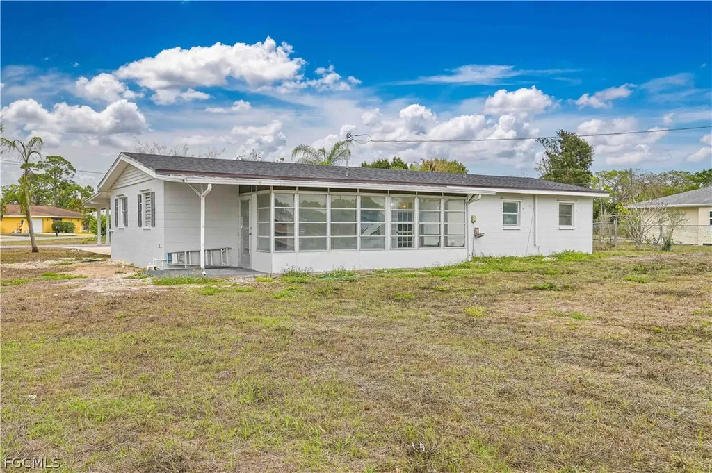 802 Taylor Lane Lehigh Acres FL 33936