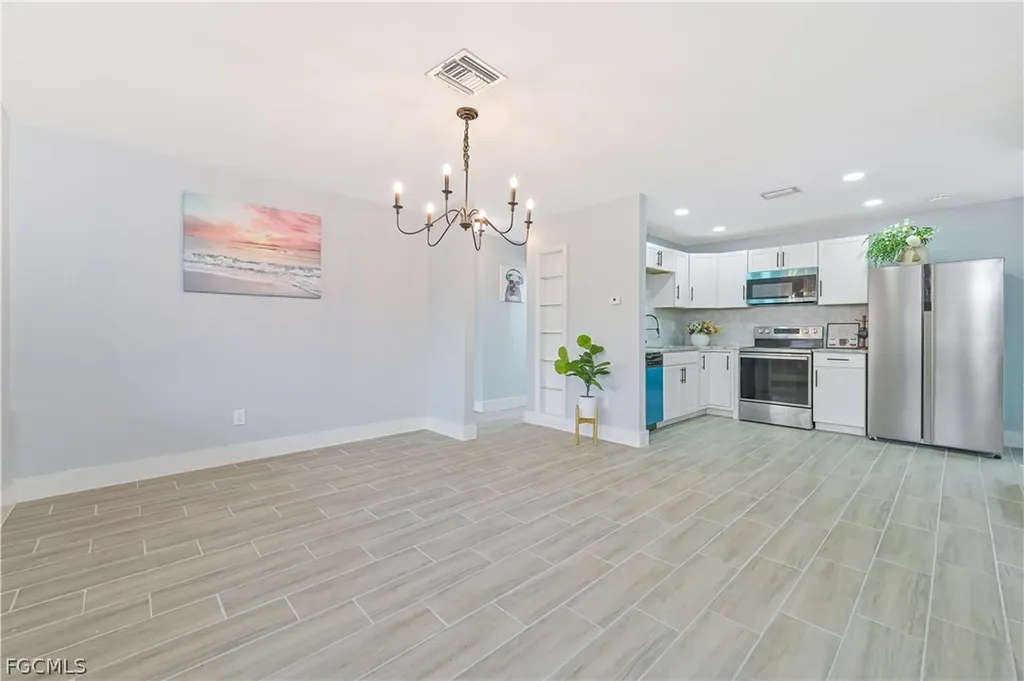 802 Taylor Lane Lehigh Acres FL 33936