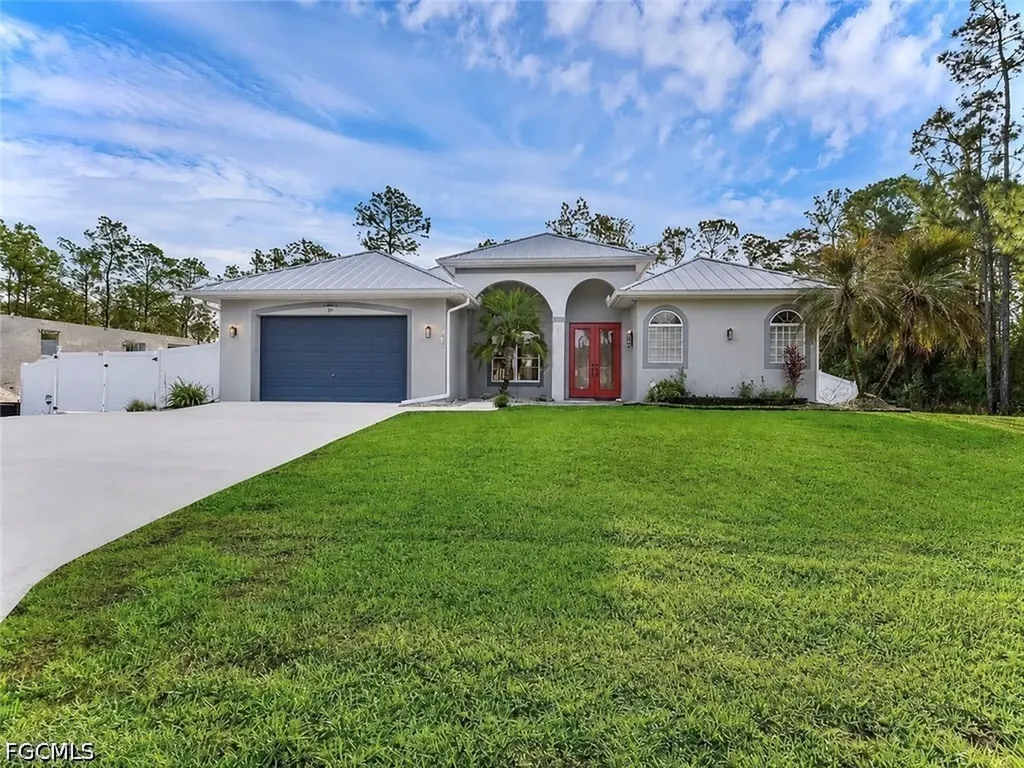 816 Columbus Avenue Lehigh Acres FL 33972