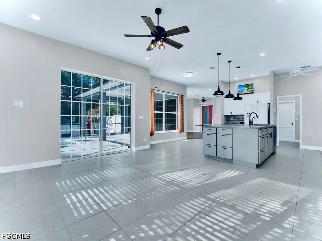816 Columbus Avenue Lehigh Acres FL 33972