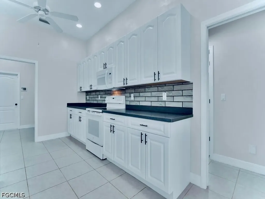 816 Columbus Avenue Lehigh Acres FL 33972