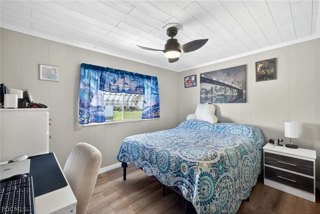860 Moonlight Drive North Fort Myers FL 33917