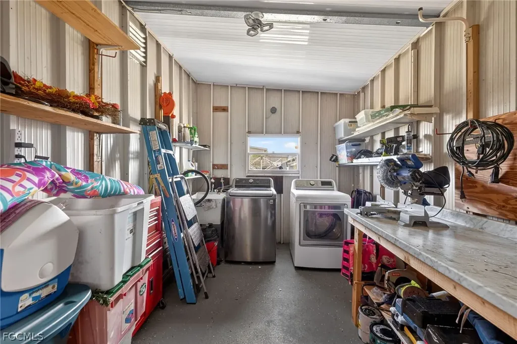 860 Moonlight Drive North Fort Myers FL 33917