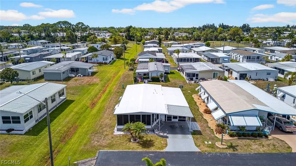 860 Moonlight Drive North Fort Myers FL 33917