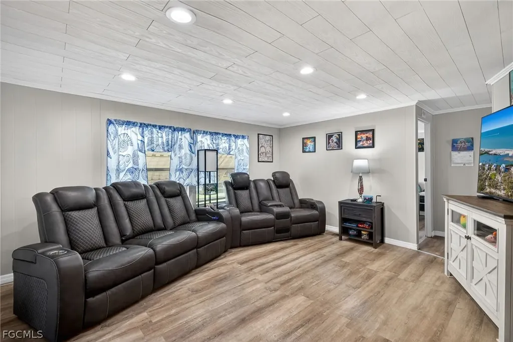 860 Moonlight Drive North Fort Myers FL 33917