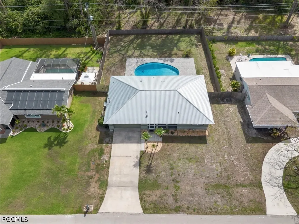 8848 Fordham Street Fort Myers FL 33907