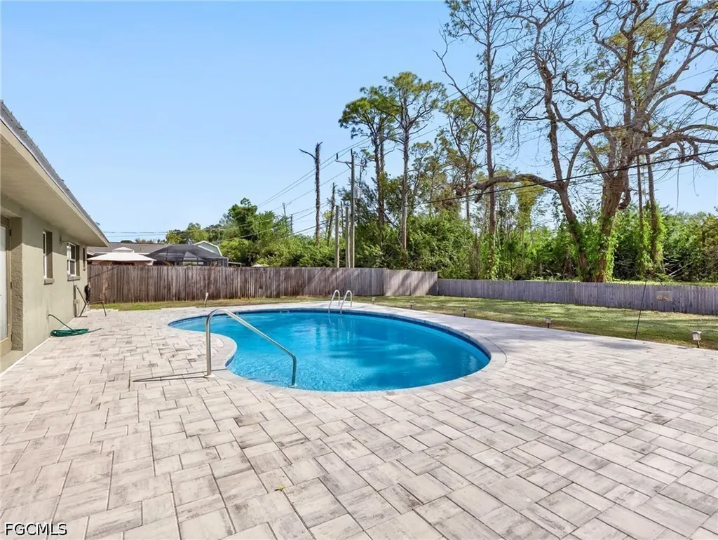 8848 Fordham Street Fort Myers FL 33907