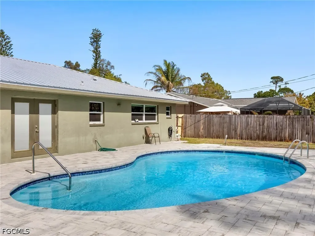 8848 Fordham Street Fort Myers FL 33907