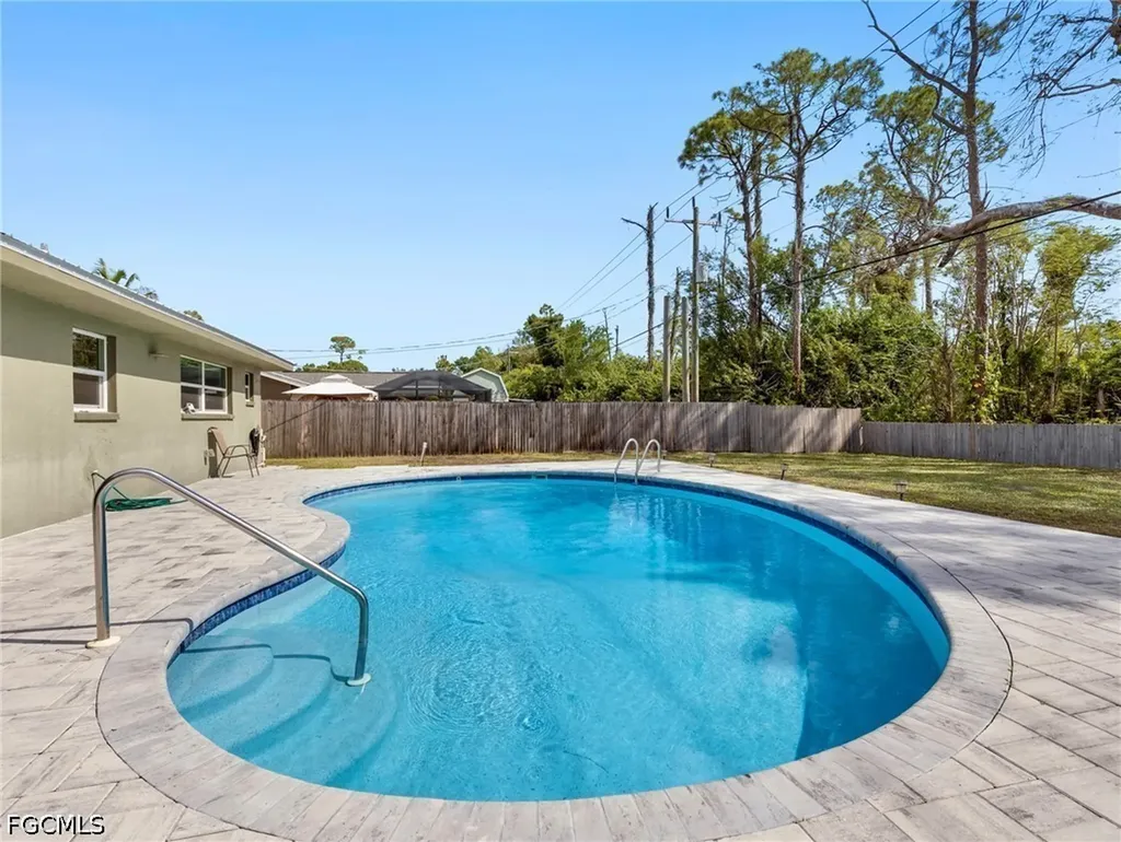 8848 Fordham Street Fort Myers FL 33907
