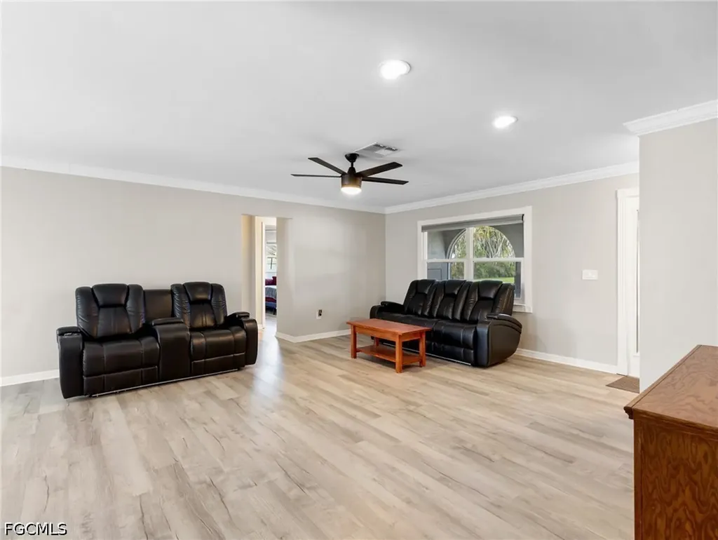 8848 Fordham Street Fort Myers FL 33907