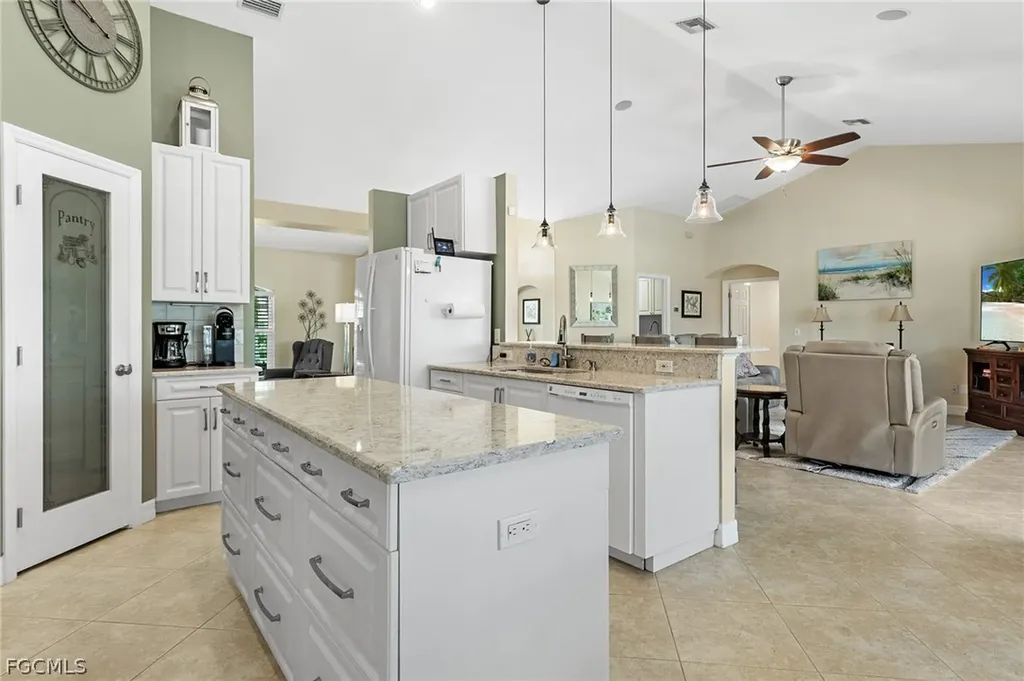 2013 SW 31st Terrace Cape Coral FL 33914