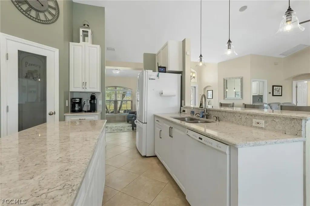 2013 SW 31st Terrace Cape Coral FL 33914