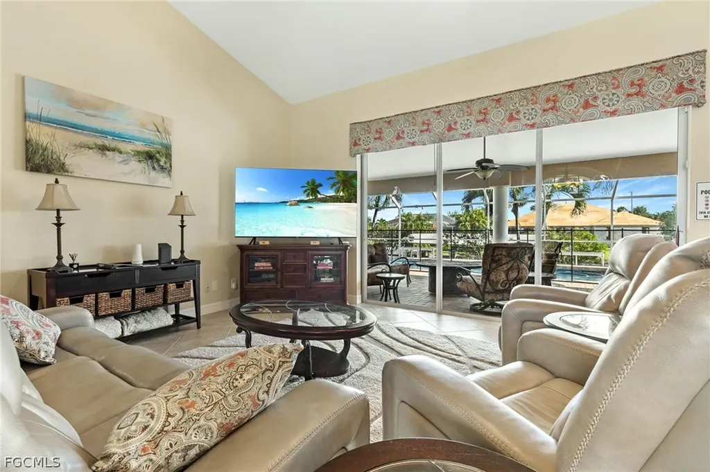2013 SW 31st Terrace Cape Coral FL 33914