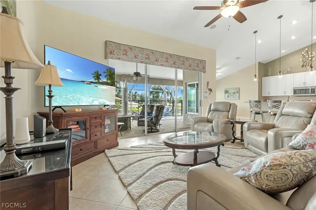 2013 SW 31st Terrace Cape Coral FL 33914