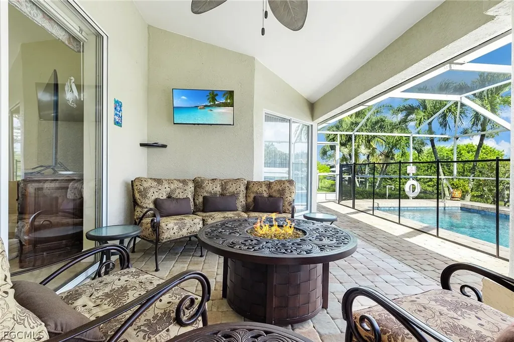 2013 SW 31st Terrace Cape Coral FL 33914
