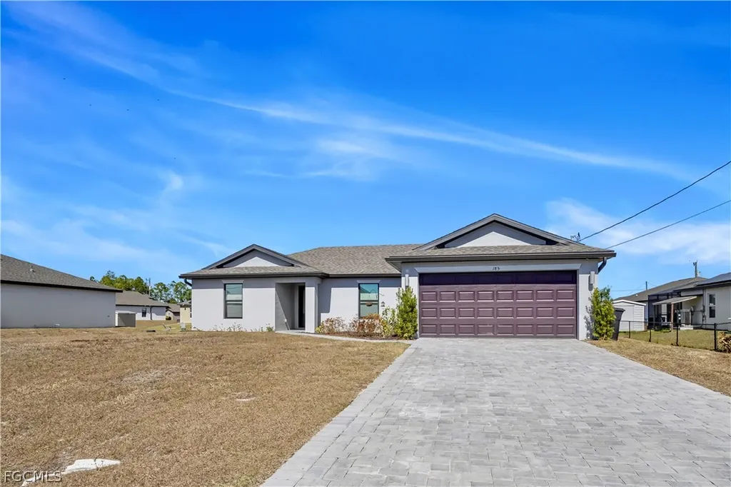 185 Yager Circle Fort Myers FL 33913