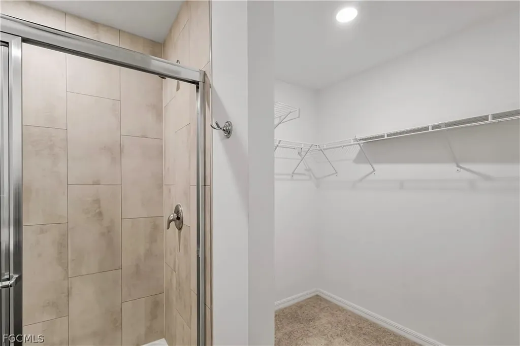185 Yager Circle Fort Myers FL 33913