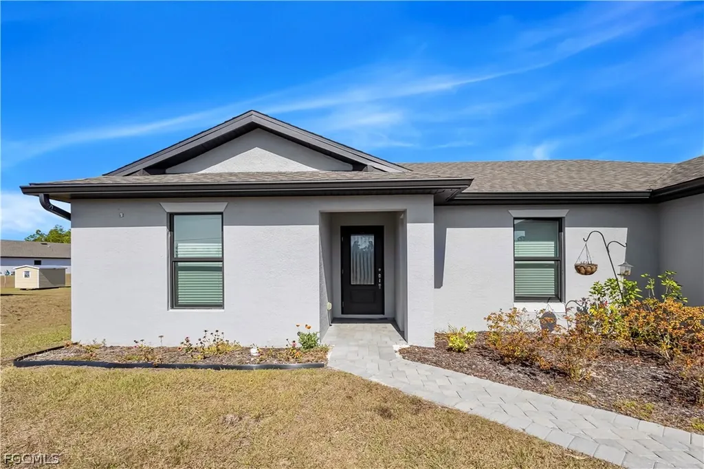 185 Yager Circle Fort Myers FL 33913