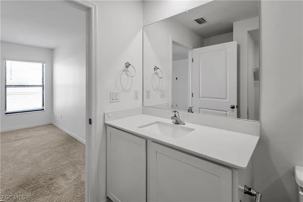 185 Yager Circle Fort Myers FL 33913