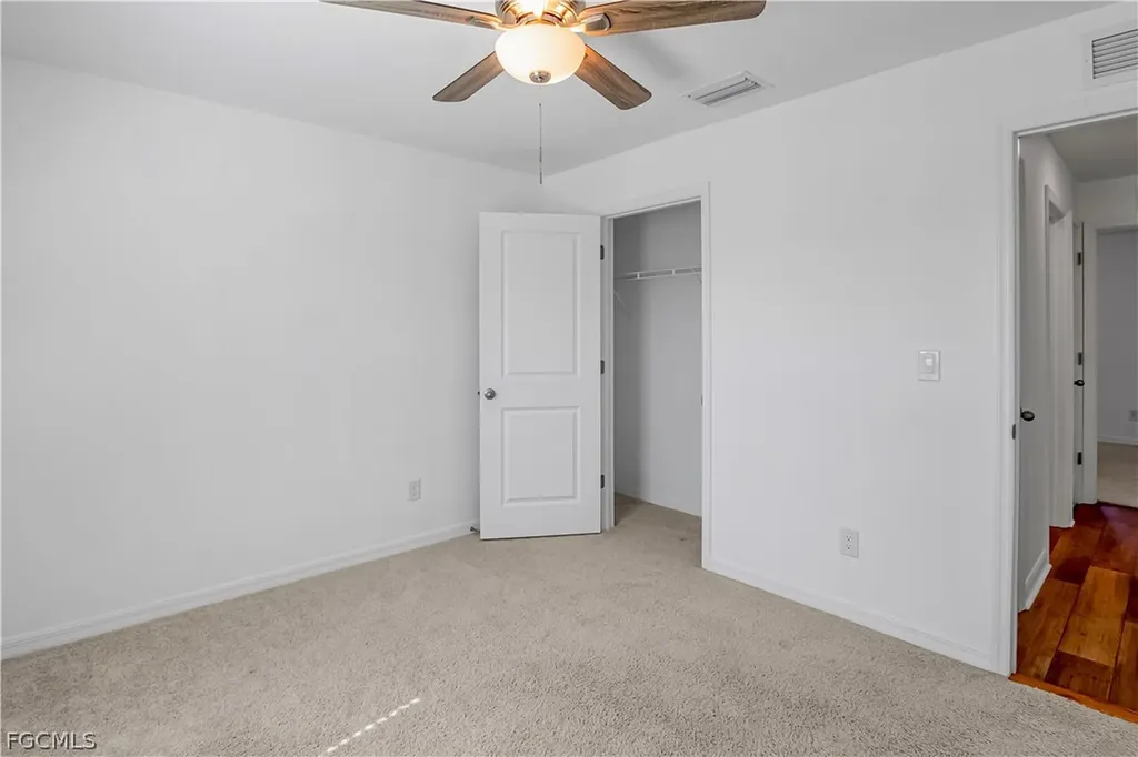 185 Yager Circle Fort Myers FL 33913