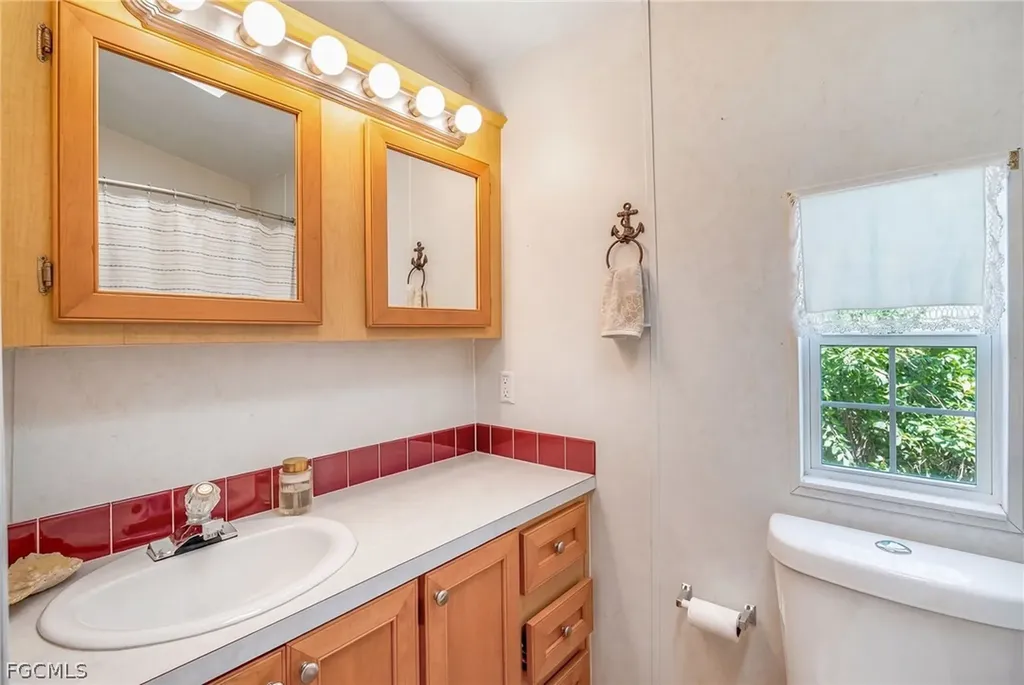 7270 Pinehurst Road Bokeelia FL 33922