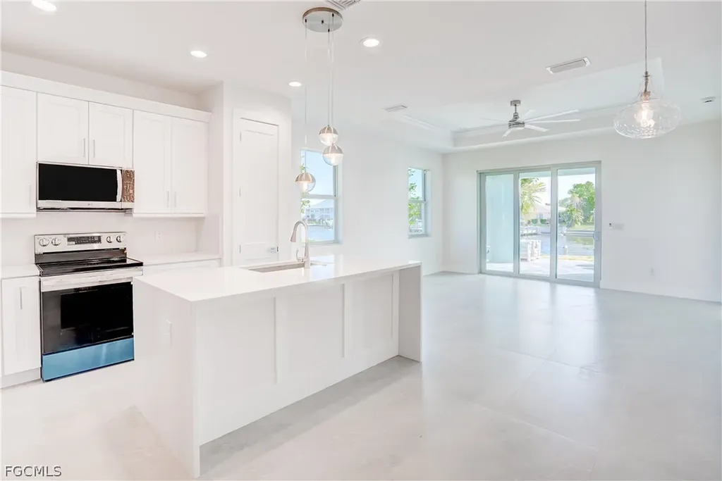 3804 SE 12th Avenue Cape Coral FL 33904