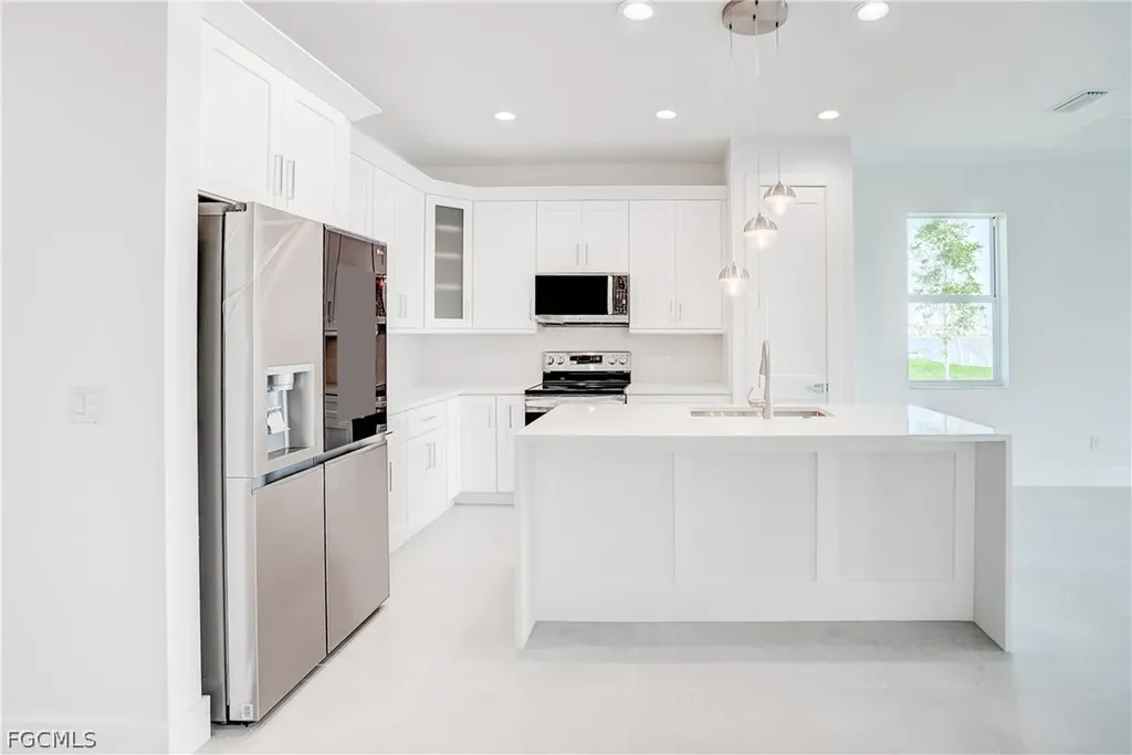 3804 SE 12th Avenue Cape Coral FL 33904