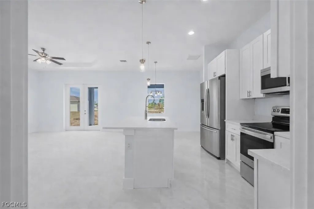 1927 Richmond Avenue N Lehigh Acres FL 33972