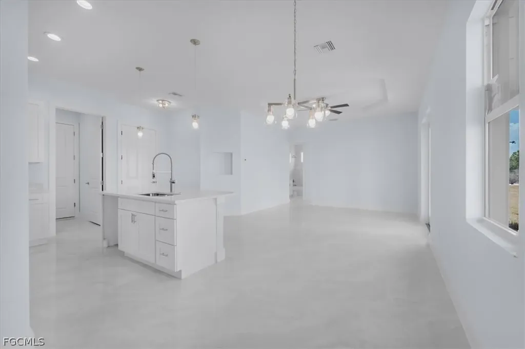 1927 Richmond Avenue N Lehigh Acres FL 33972