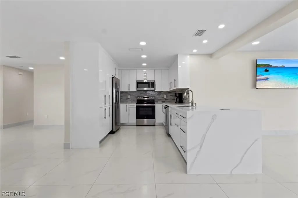 107 Albatross Street Fort Myers Beach FL 33931