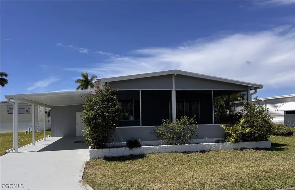 219 Temple Drive Fort Myers FL 33905
