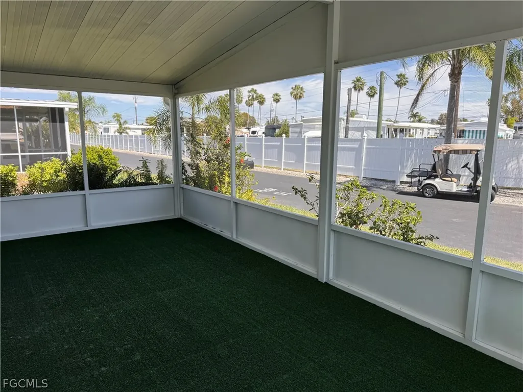 219 Temple Drive Fort Myers FL 33905