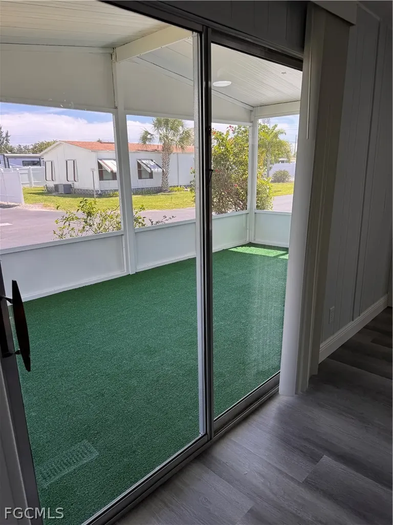 219 Temple Drive Fort Myers FL 33905