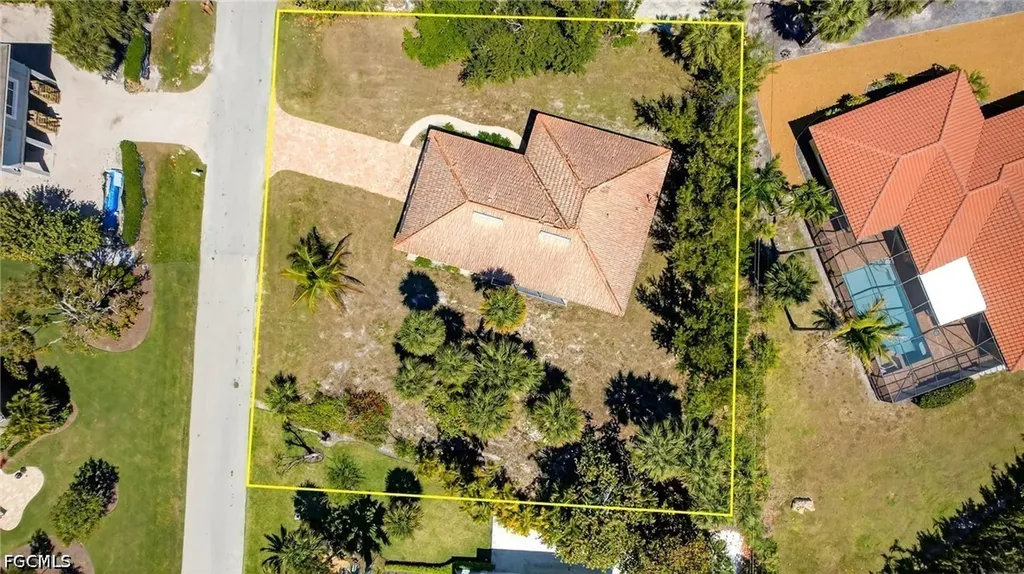 1314 Tahiti Drive Sanibel FL 33957