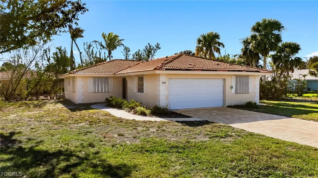 1314 Tahiti Drive Sanibel FL 33957