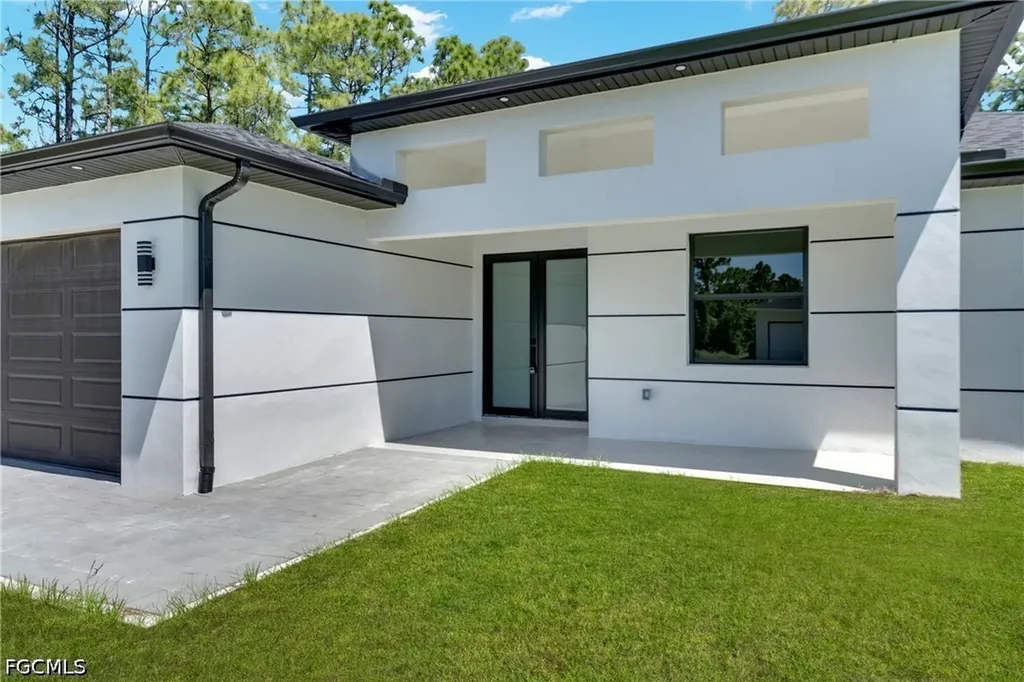 507 Trinity Street E Lehigh Acres FL 33974