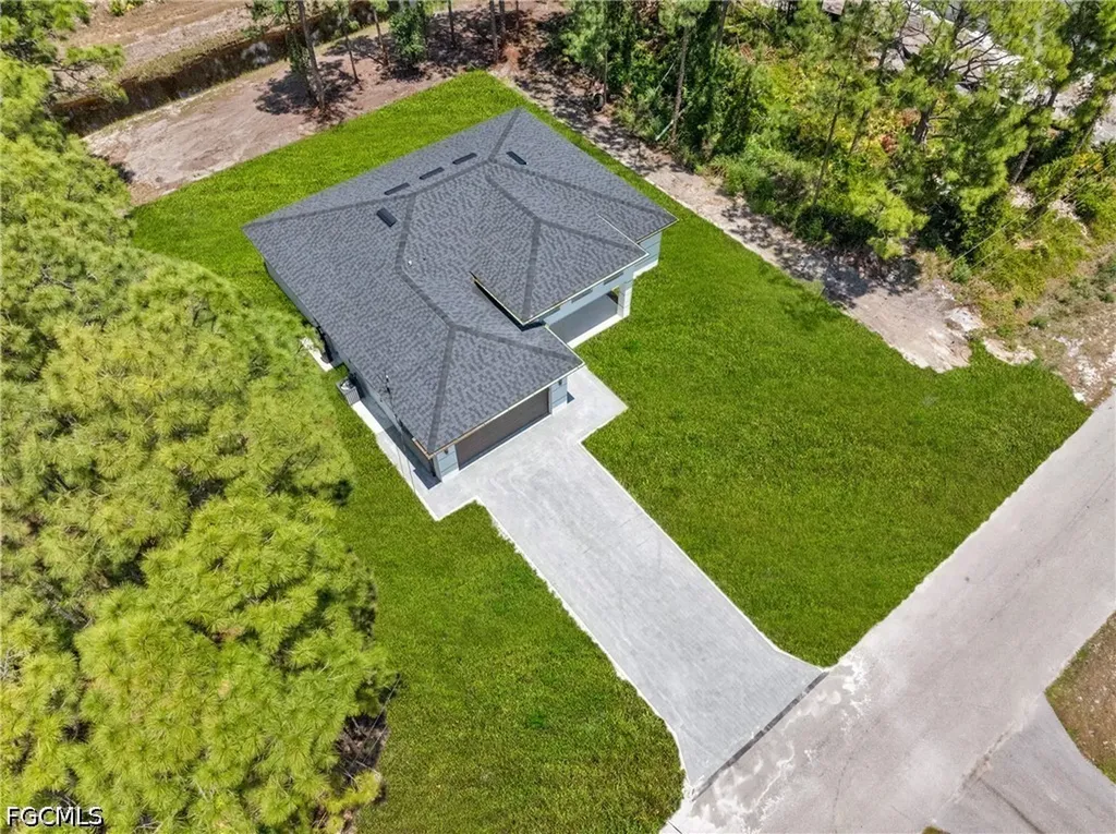 507 Trinity Street E Lehigh Acres FL 33974